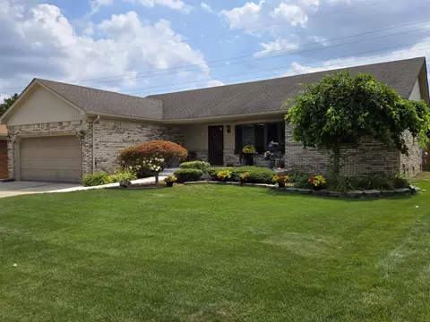 43164 Hillcrest Dr, Sterling Heights, MI 48313