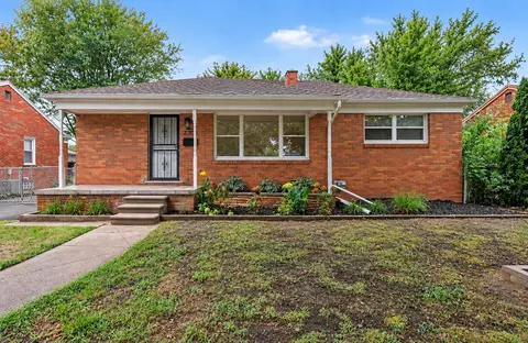 23051 Majestic St, Oak Park, MI 48237