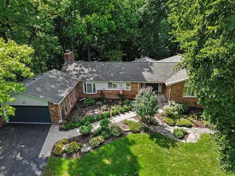 2514 Hawthorne Rd, Ann Arbor, MI 48104