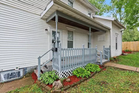 Exterior - 231 W Biddle St, Jackson, MI 49203 photo 1 of 5