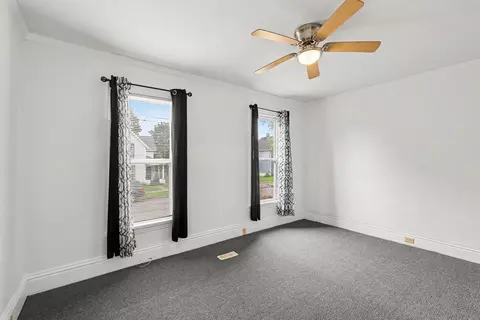 Bedroom - 231 W Biddle St, Jackson, MI 49203 photo 1 of 8