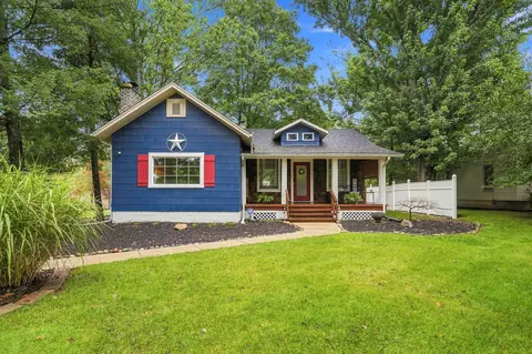 29164 Terrence St, Livonia, MI 48154