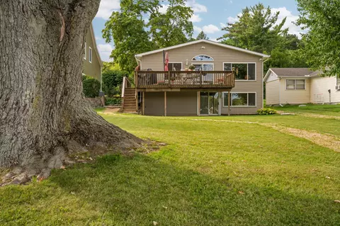 Exterior - 113 Watt Rd, Lyndon, MI 48137 photo 8 of 17