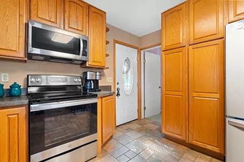 Entry Way - 113 Watt Rd, Lyndon, MI 48137 photo 1 of 3
