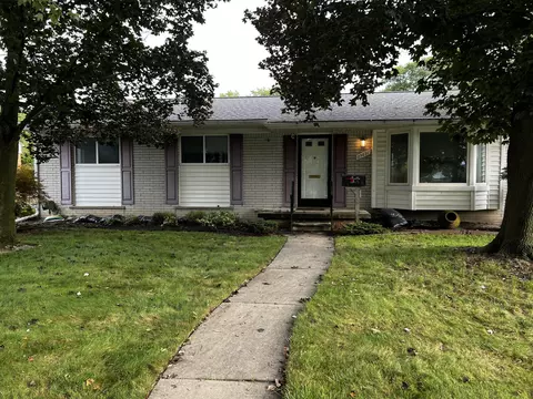 29821 Mason St, Livonia, MI 48154