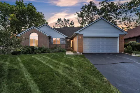 1092 Grove Rd, Ypsilanti, MI 48198