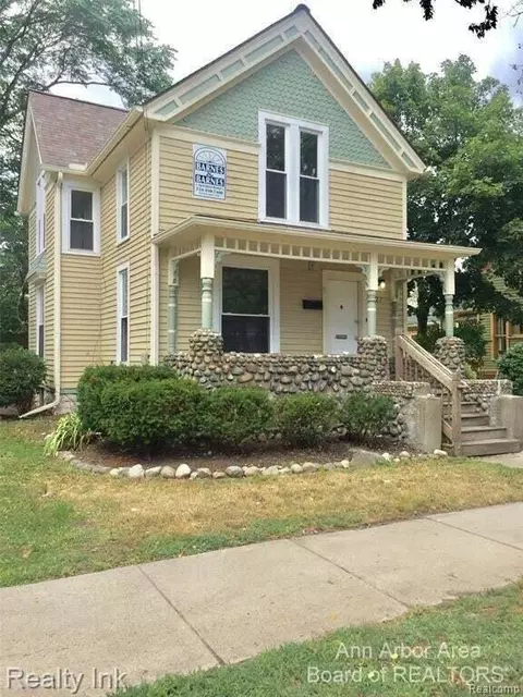 627 N Adams, Ypsilanti, MI 48197