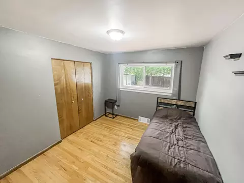 Bedroom - 17828 Devonshire St, Riverview, MI 48193 photo 3 of 3