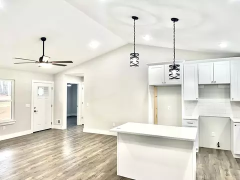 Kitchen - 3 Cobblestone Rdg, Raisin, MI 49286 photo 2 of 5