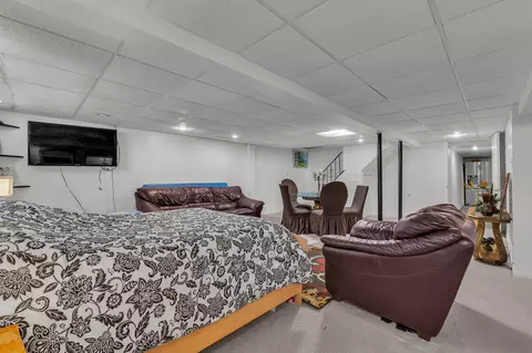 Bedroom - 5555 Patterson Dr, Troy, MI 48085 photo 12 of 13