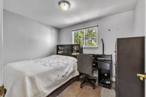 Bedroom - 5555 Patterson Dr, Troy, MI 48085 photo 8 of 13
