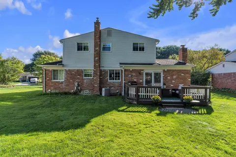 Exterior - 5555 Patterson Dr, Troy, MI 48085 photo 9 of 9