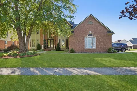 Exterior - 46793 Springwood Dr, Macomb, MI 48044 photo 2 of 4