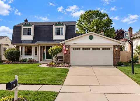 15412 Dominic St, Clinton Township, MI 48038