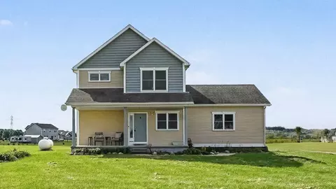 17223 Country Ln, Manchester, MI 48158
