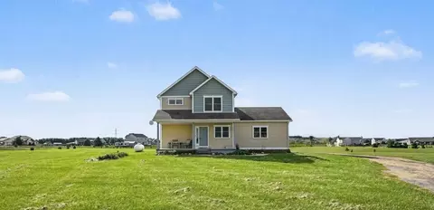 17223 Country Ln, Manchester, MI 48158