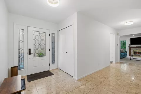 Entry Way - 4539 Golf View Dr, Genoa, MI 48116 photo 1 of 3