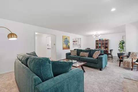 Living - 4539 Golf View Dr, Genoa, MI 48116 photo 4 of 4