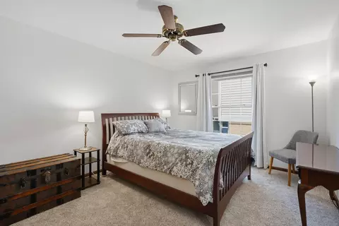 Bedroom - 4539 Golf View Dr, Genoa, MI 48116 photo 4 of 6