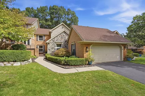 Exterior - 4539 Golf View Dr, Genoa, MI 48116 photo 3 of 17