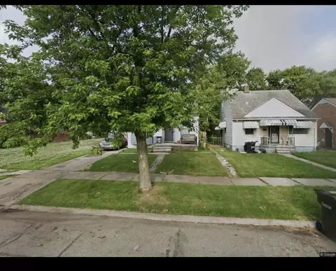 7335 Heyden St, Detroit, MI 48228