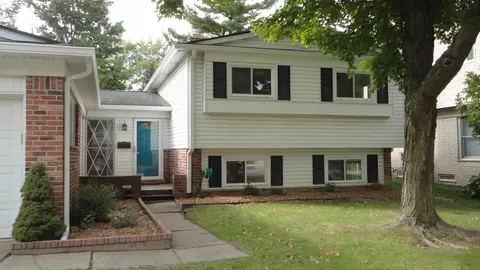 2543 Antietam Dr, Ann Arbor, MI 48105