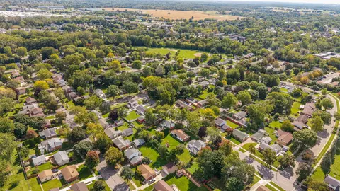 View/Area - 216 Harper Dr, Saline, MI 48176 photo 8 of 13