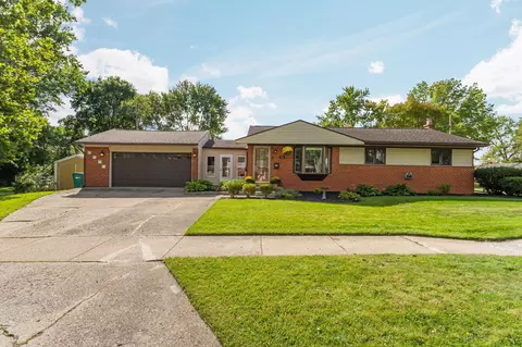 Exterior - 216 Harper Dr, Saline, MI 48176 photo 14 of 17