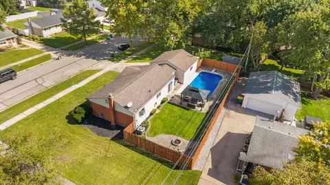View/Area - 216 Harper Dr, Saline, MI 48176 photo 1 of 13