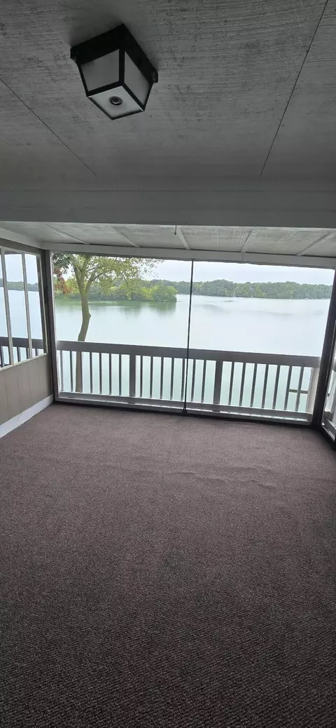 1731 Cliffs Landing Unit Lndg #202, Ypsilanti, MI 48198