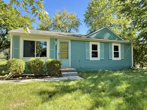 2183 Hemlock Dr, Ann Arbor, MI 48108