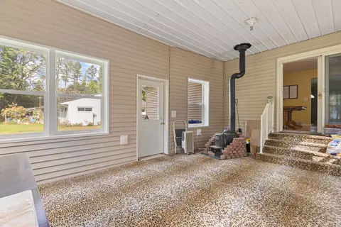 Exterior - 6530 S Jackson Rd, Summit, MI 49201 photo 4 of 9
