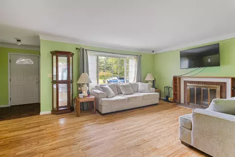 Living - 6530 S Jackson Rd, Summit, MI 49201 photo 3 of 3