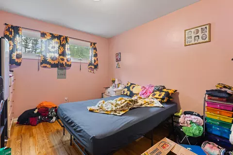 Bedroom - 6530 S Jackson Rd, Summit, MI 49201 photo 3 of 6