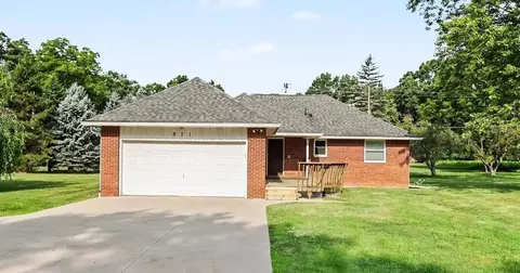 511 N Wagner Rd, Scio, MI 48103