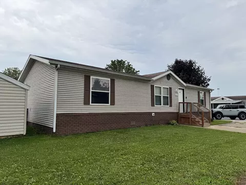 Exterior - 421 Cheyenne River Dr, Adrian, MI 49221 photo 3 of 3