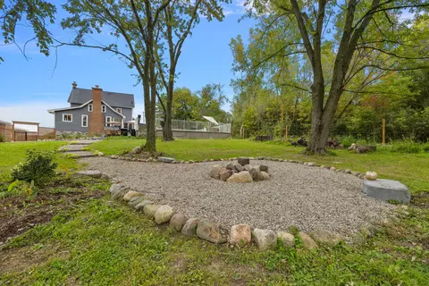 Exterior - 8360 Parker Rd, Saline, MI 48176 photo 17 of 31