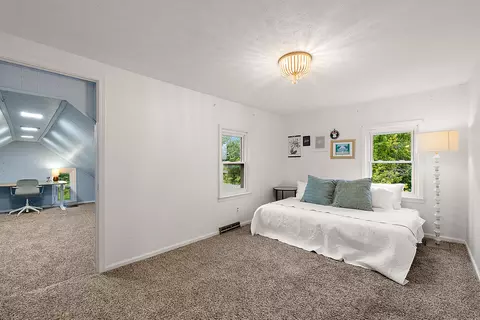 Bedroom - 8360 Parker Rd, Saline, MI 48176 photo 4 of 9