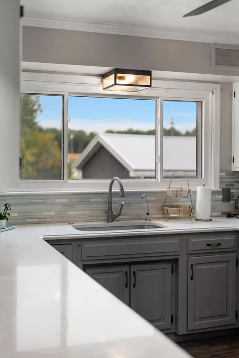 Kitchen - 8360 Parker Rd, Saline, MI 48176 photo 2 of 6