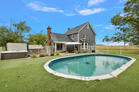 Exterior - 8360 Parker Rd, Saline, MI 48176 photo 27 of 31