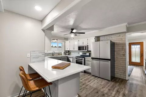 Kitchen - 8360 Parker Rd, Saline, MI 48176 photo 3 of 6
