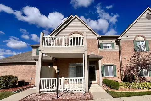 5745 Parkway Lane Unit Ln #1, Southgate, MI 48195