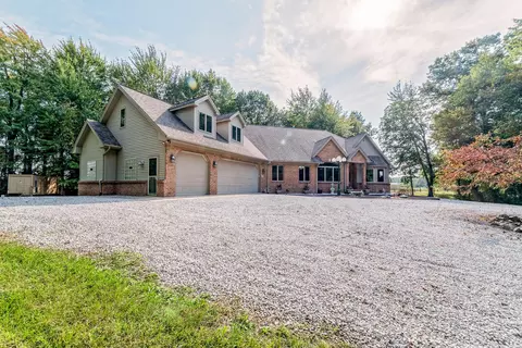Exterior - 2825 Toben Rd, Carleton, MI 48117 photo 3 of 14