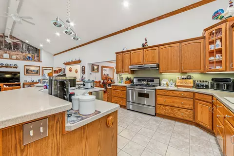 Kitchen - 2825 Toben Rd, Carleton, MI 48117 photo 3 of 3