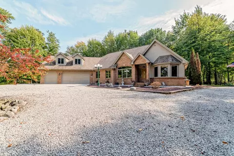 Exterior - 2825 Toben Rd, Carleton, MI 48117 photo 2 of 14