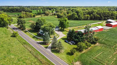 View/Area - 9917 Cady Rd, Jackson, MI 49201 photo 4 of 5