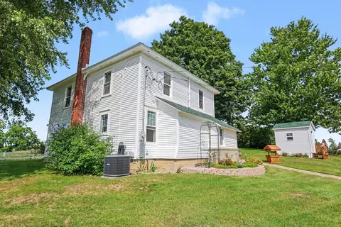 Exterior - 9917 Cady Rd, Jackson, MI 49201 photo 4 of 4