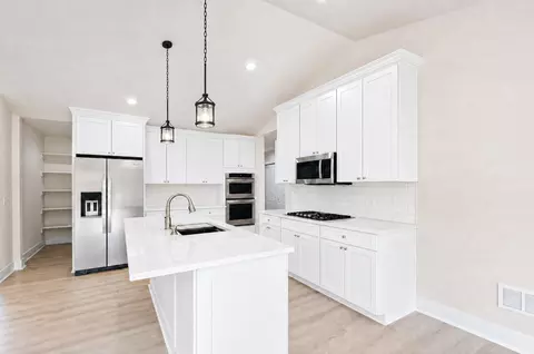 Kitchen - 4909 Schmitz Ct, Adrian, MI 49221 photo 1 of 2
