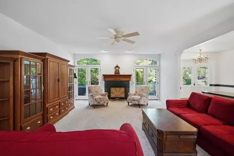 Living - 4125 Ruby St, Pittsfield, MI 48197 photo 2 of 3