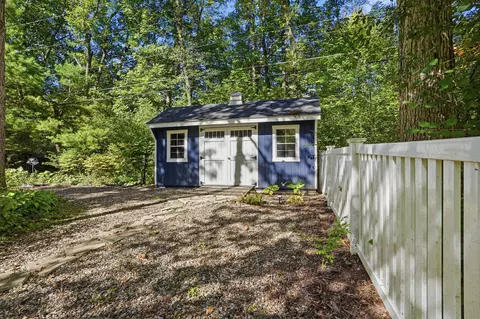 Exterior - 4125 Ruby St, Pittsfield, MI 48197 photo 17 of 22